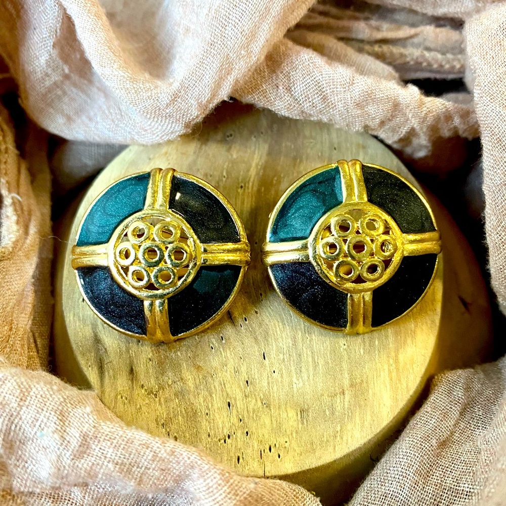 Lapor Vintage Green Enamel and Gold Tone Earrings.